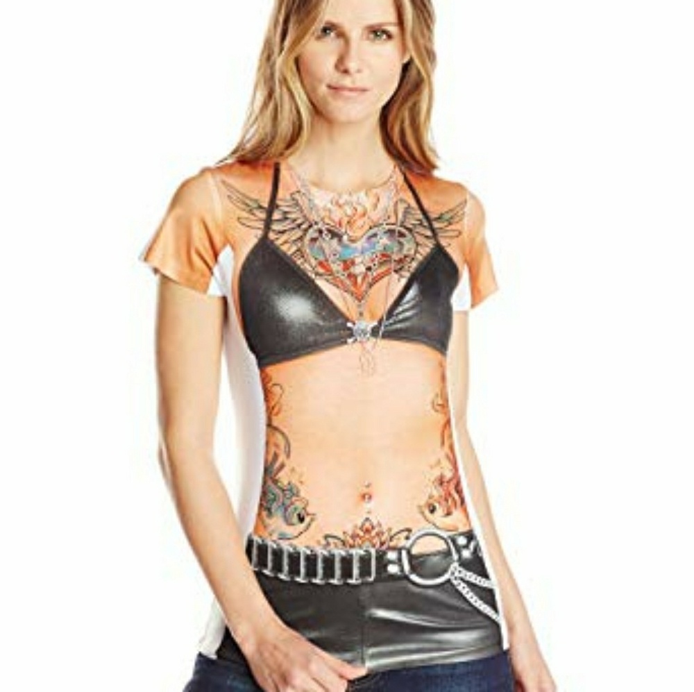 Faux real tattoed short sleeve